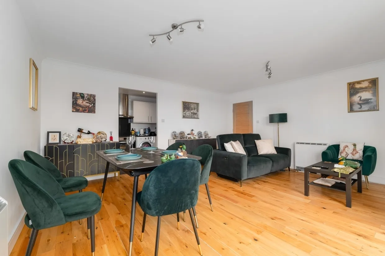 Boardwalk Place, E14 photo 13