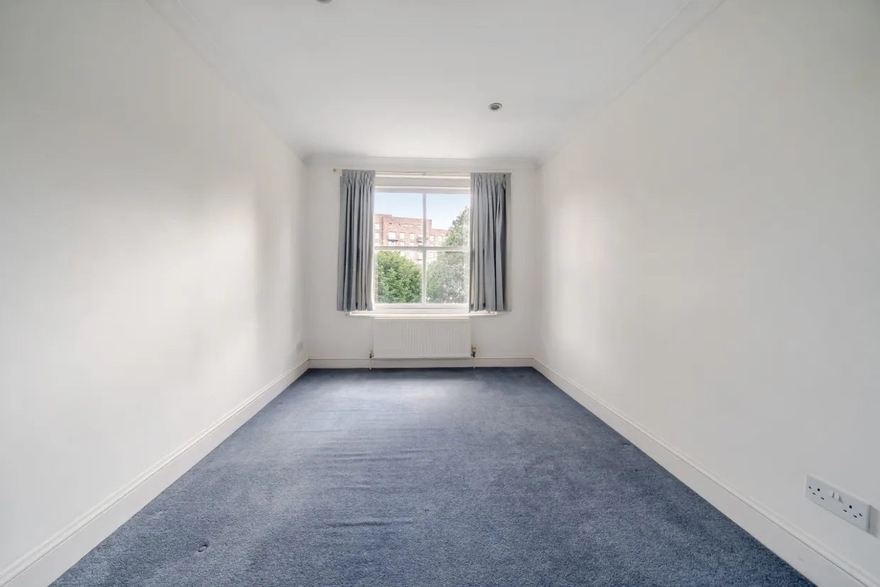 Heathfield Road London W3 photo 15