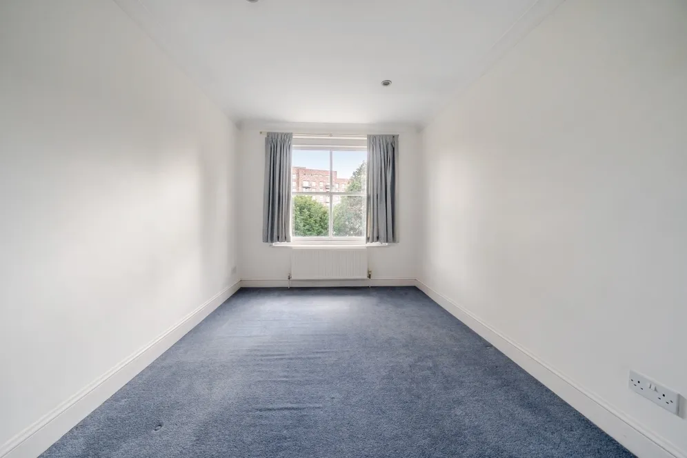 Heathfield Road London W3 photo 15