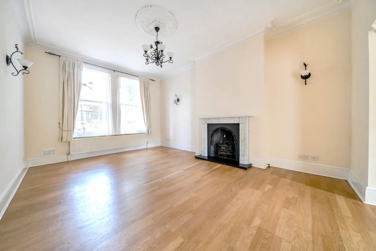 Heathfield Road London W3 photo 16