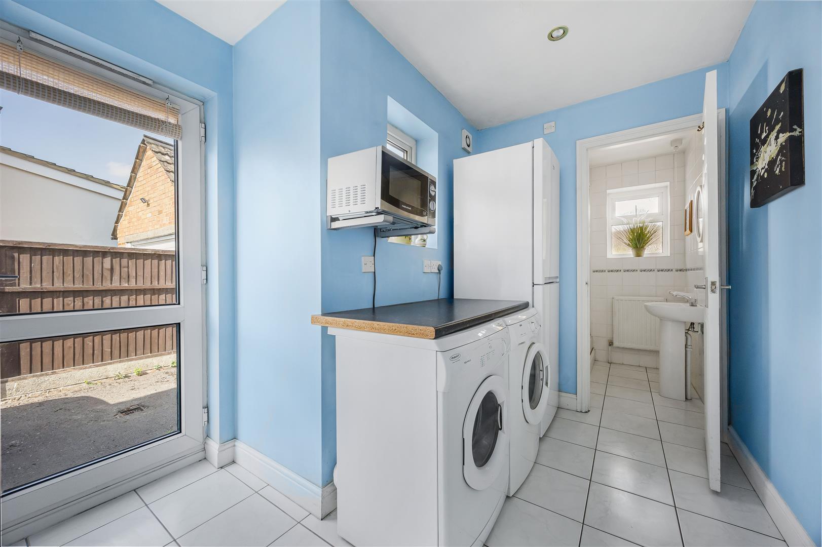 Plackett Way, Slough Image 10