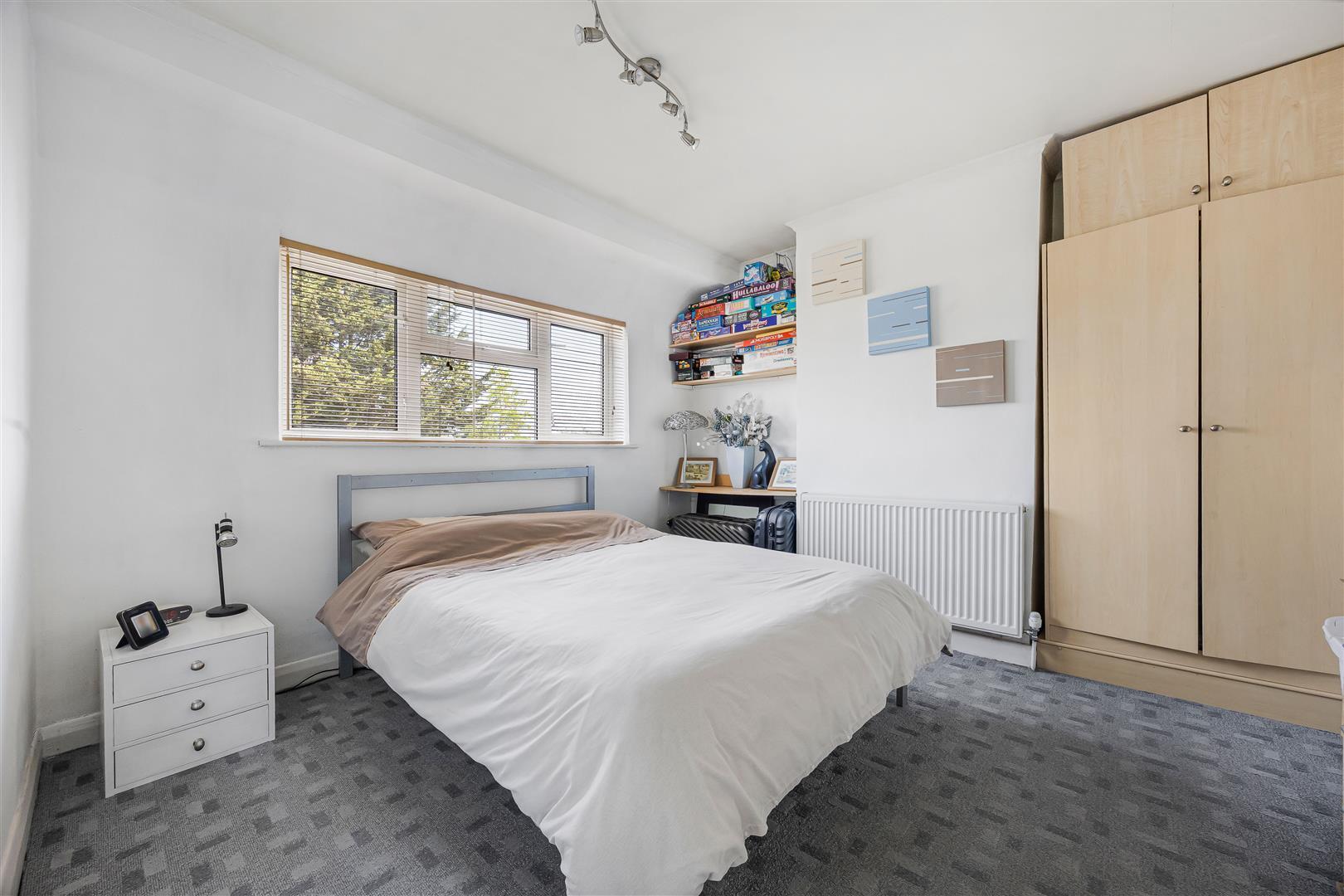 Plackett Way, Slough Image 14