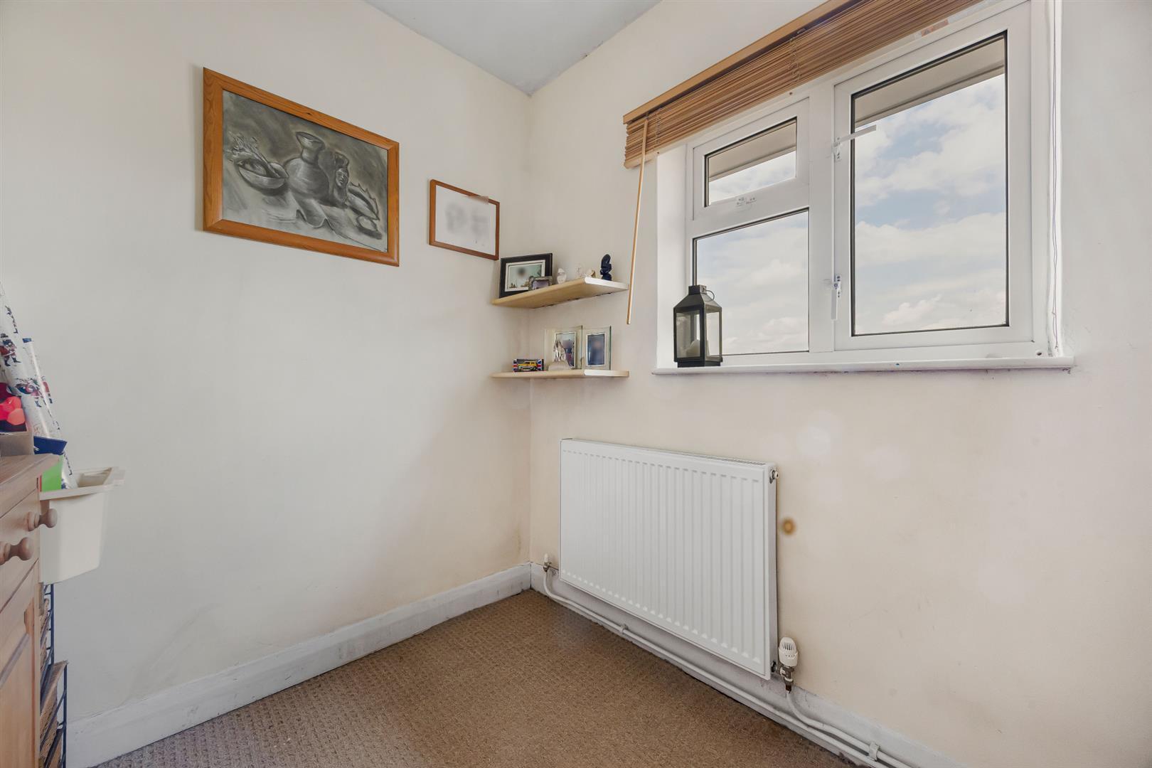 Plackett Way, Slough Image 17