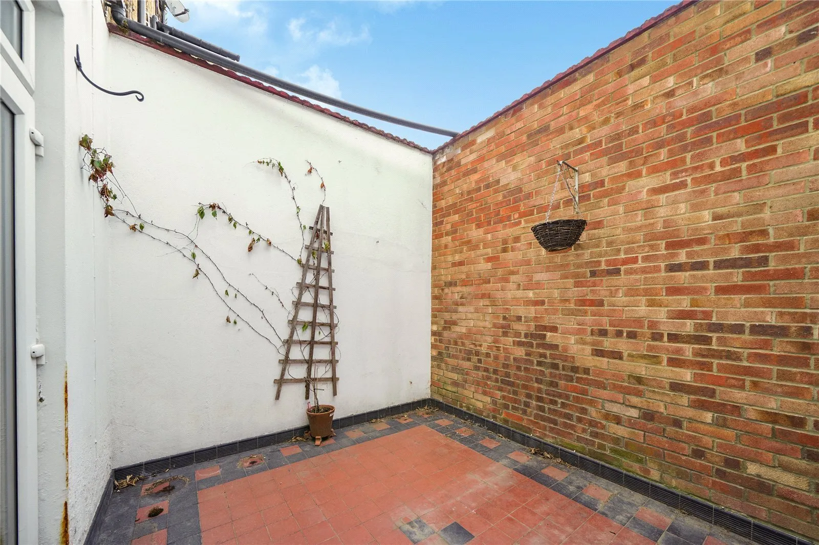 Hilltop Road, West Hampstead, London, NW6