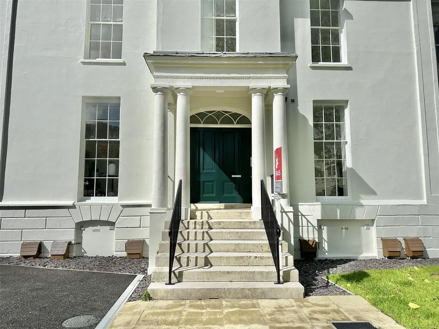Property Image 11