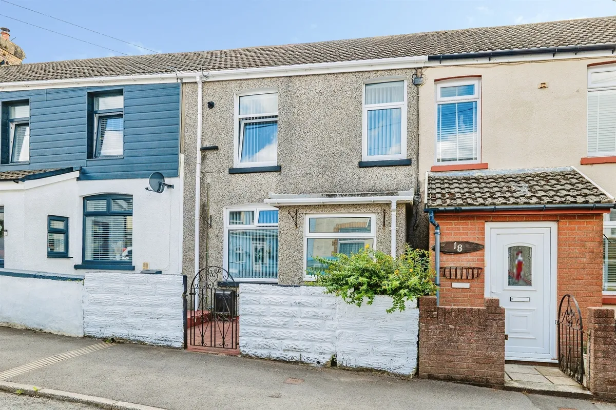 Jubilee Street, Llanharan, Pontyclun