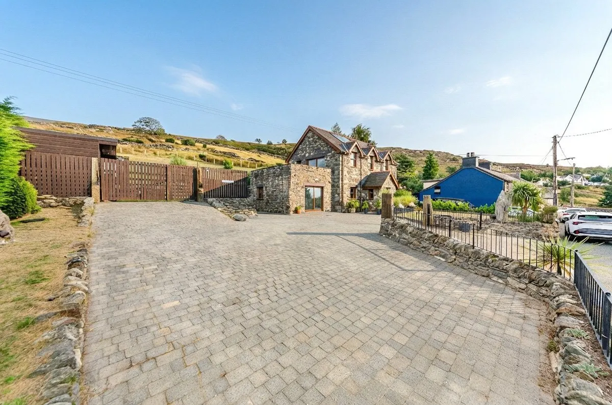 Gallt Y Foel, Caernarfon, Gwynedd, LL55