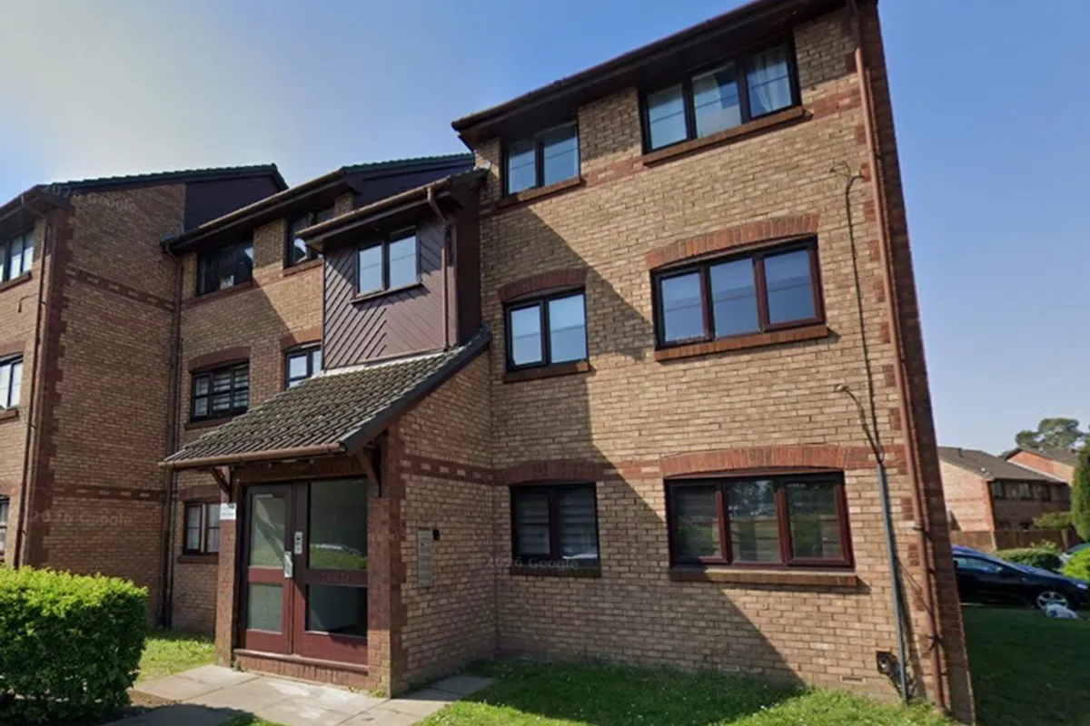 Lowry Crescent, Mitcham