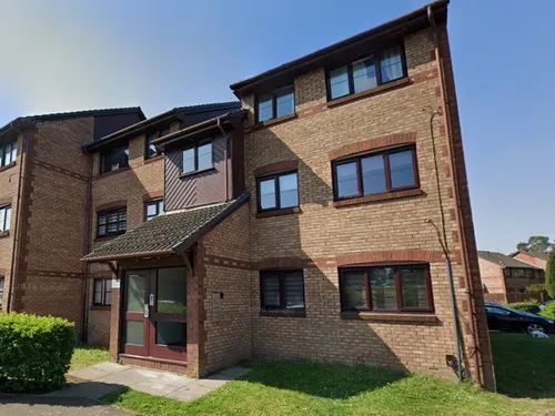 Lowry Crescent, Mitchamphoto