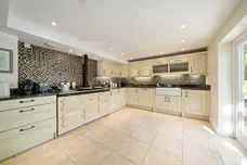 Kent Street, Horsham, RH13 photo 8