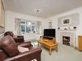 Lavender Close, Hailsham thumb 3