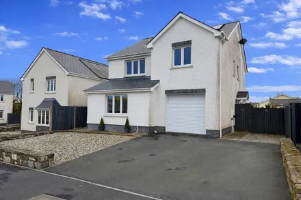 Heol Y Cwm, Cross Inn, Llandysul, SA44