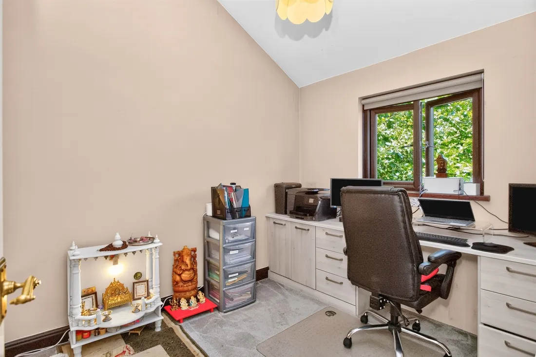 Property photo 31
