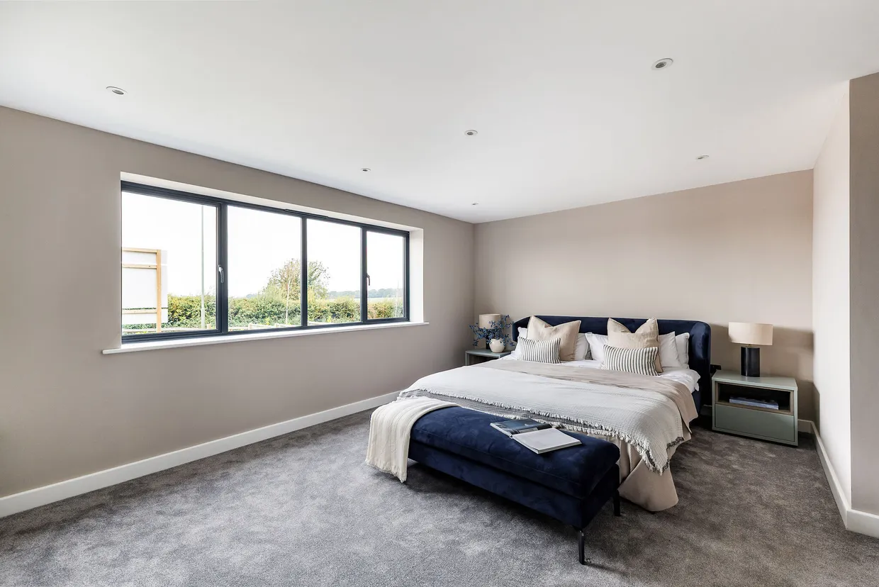 The Furlongs, Tadworth, KT20 photo 9