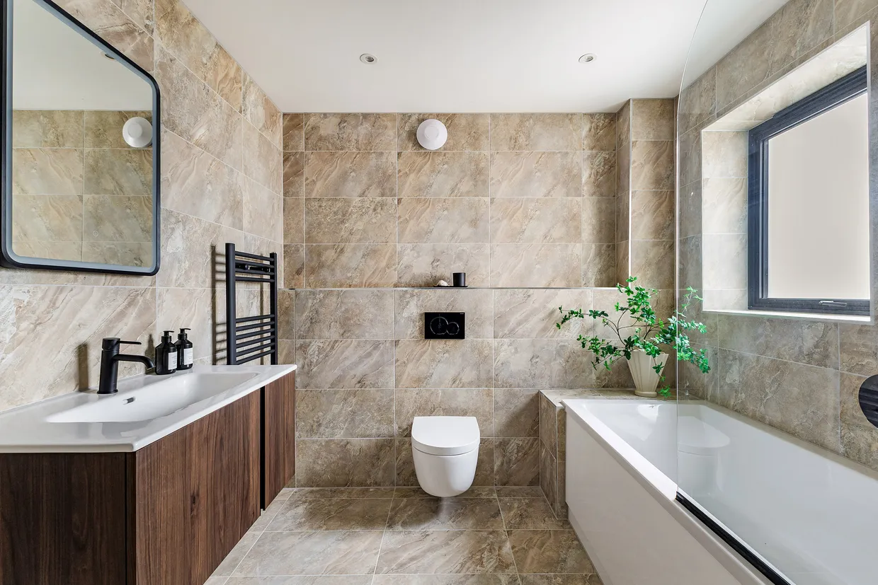 The Furlongs, Tadworth, KT20 photo 10