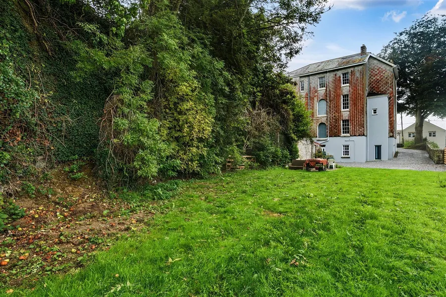 Property Image 39