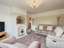 Gresham Close, Gorleston, Great Yarmouth thumb 2