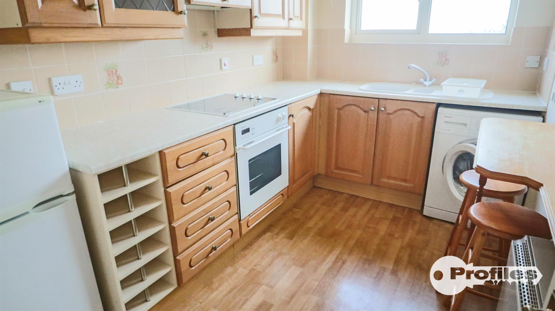 Regency Court, Burbage Image 3