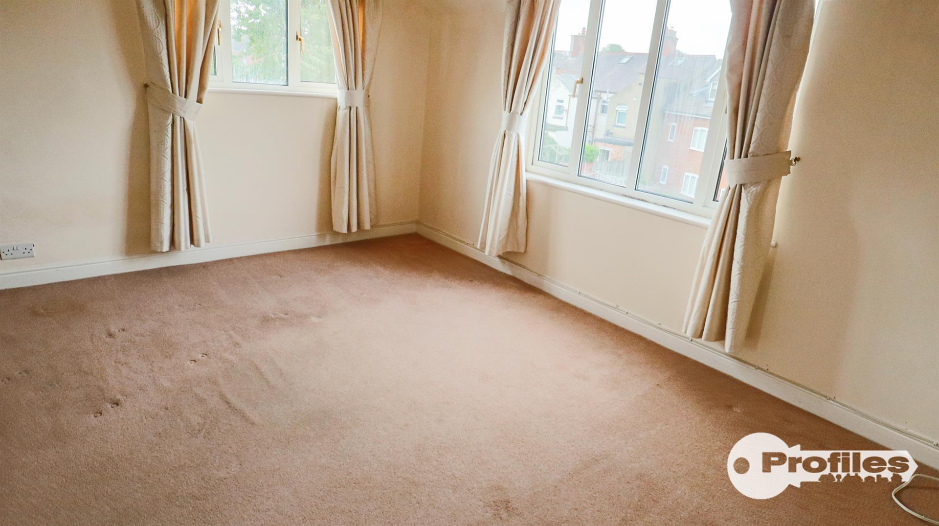 Regency Court, Burbage Image 5