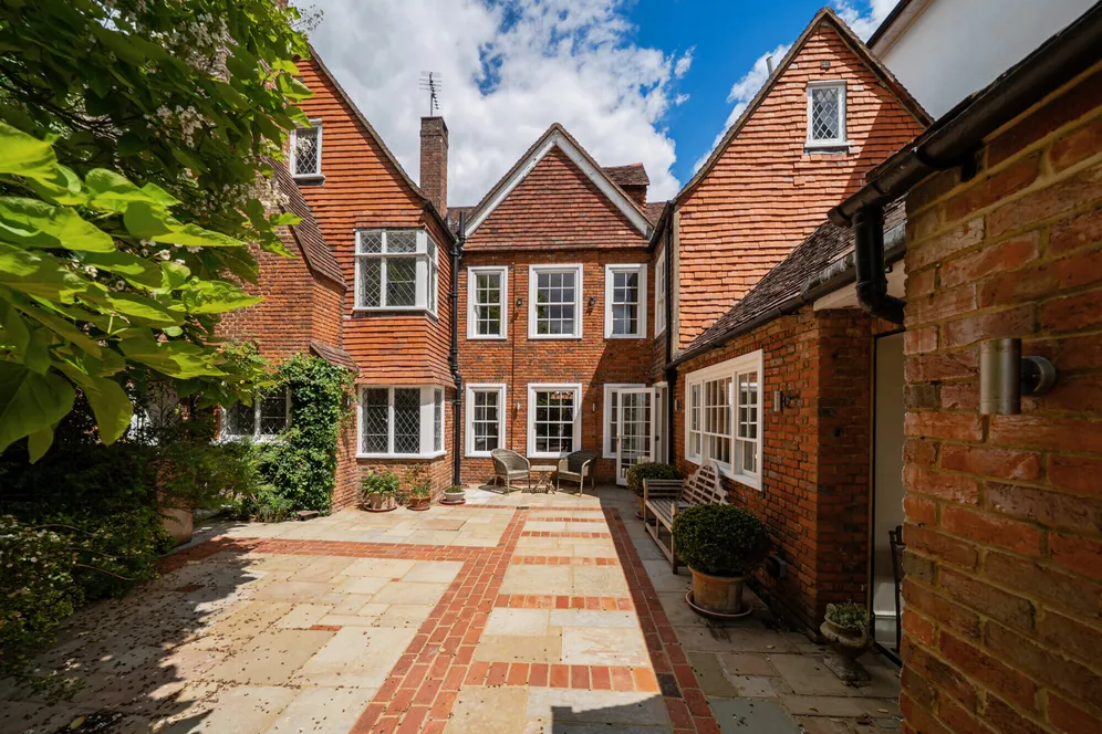 Castle Street, Farnham, GU9 photo 26