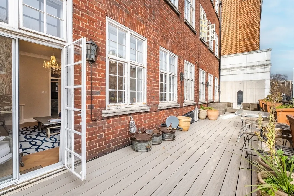Stafford Court London W8 photo 3