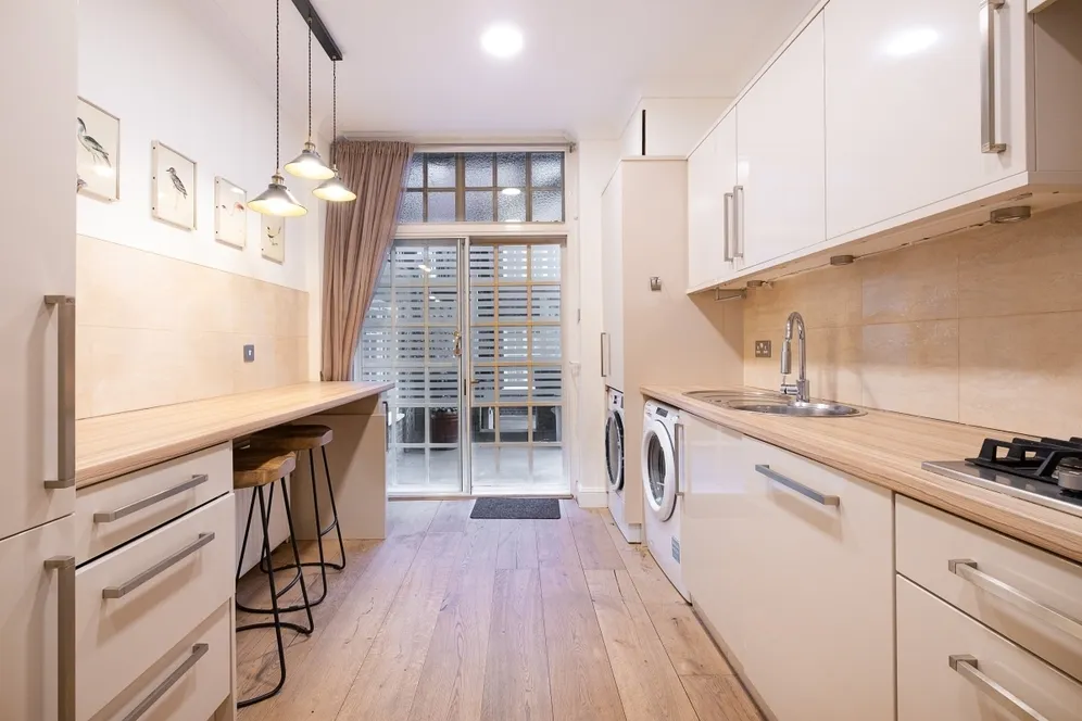 Stafford Court London W8 photo 5