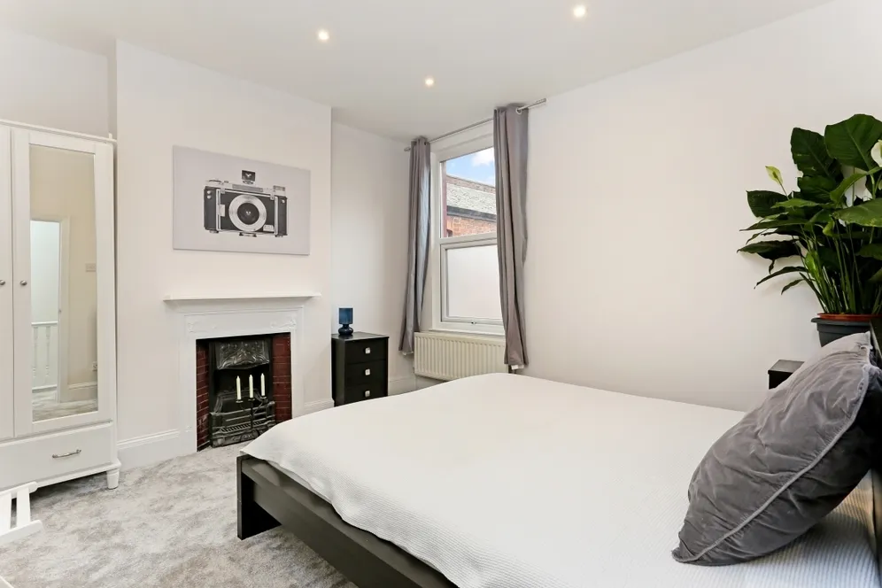 Spezia Road London NW10 photo 6