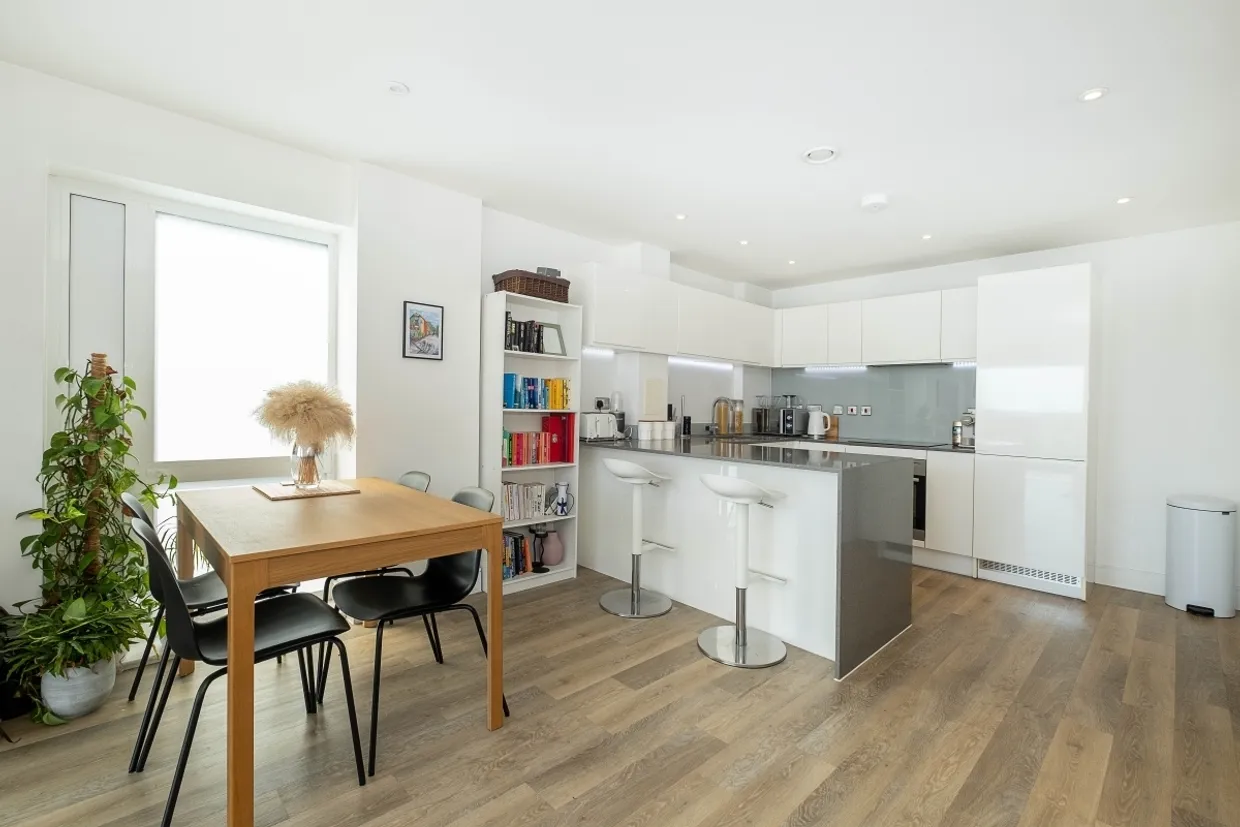 Hartfield Road Wimbledon SW19 photo 2