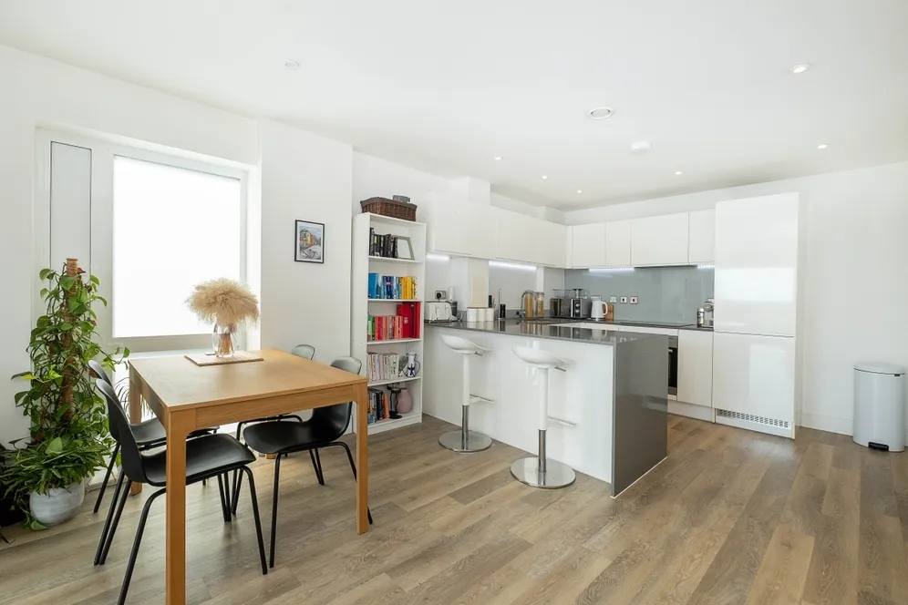 Hartfield Road Wimbledon SW19 photo 2