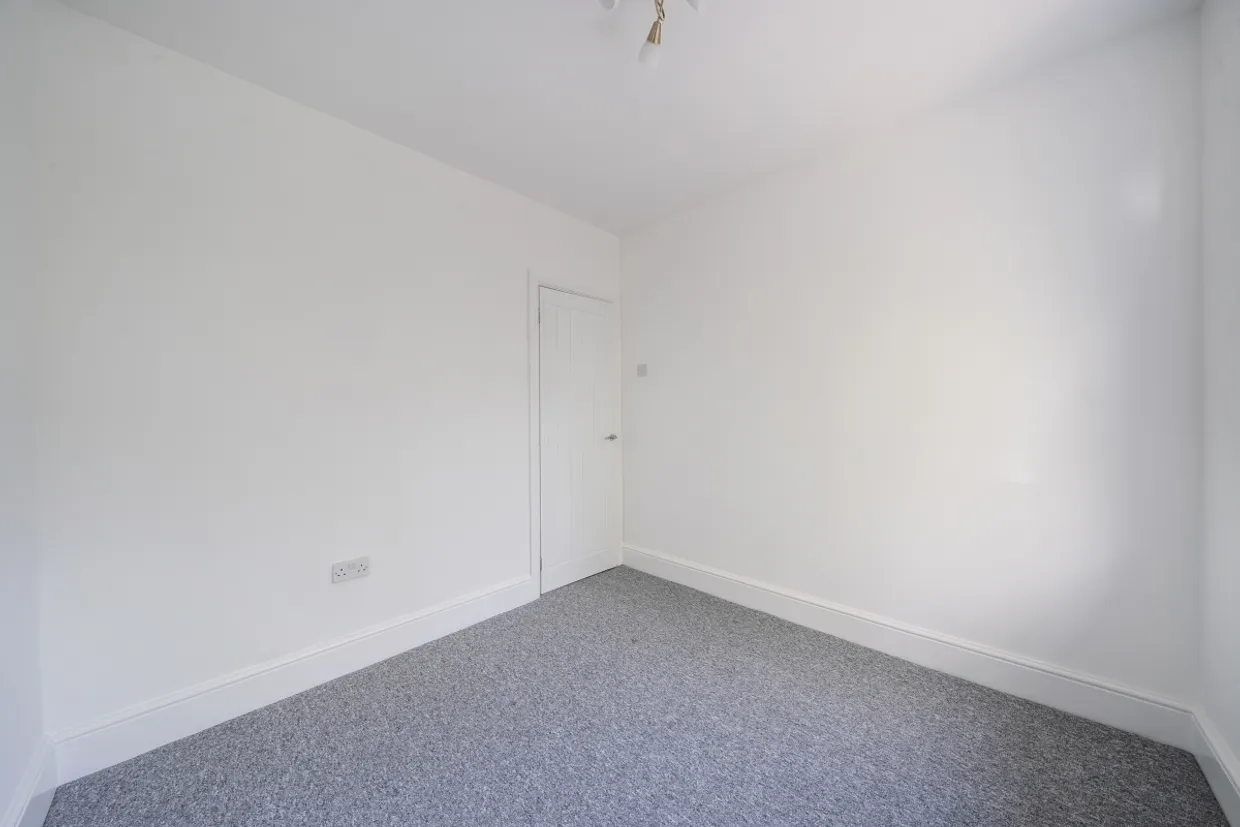 Melmore Gardens Cirencester GL7 photo 14