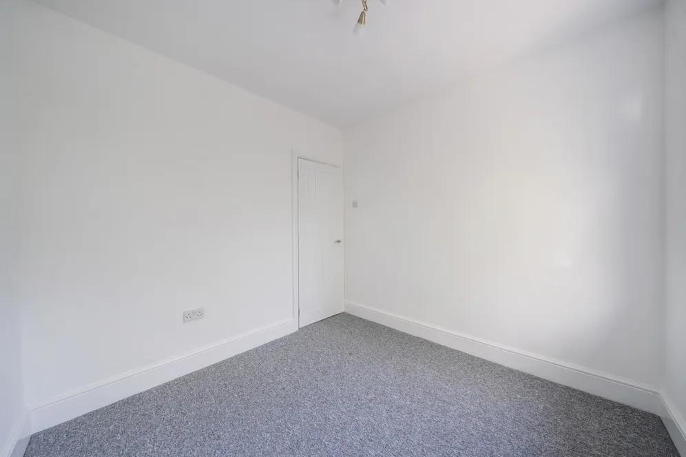 Melmore Gardens Cirencester GL7 photo 14