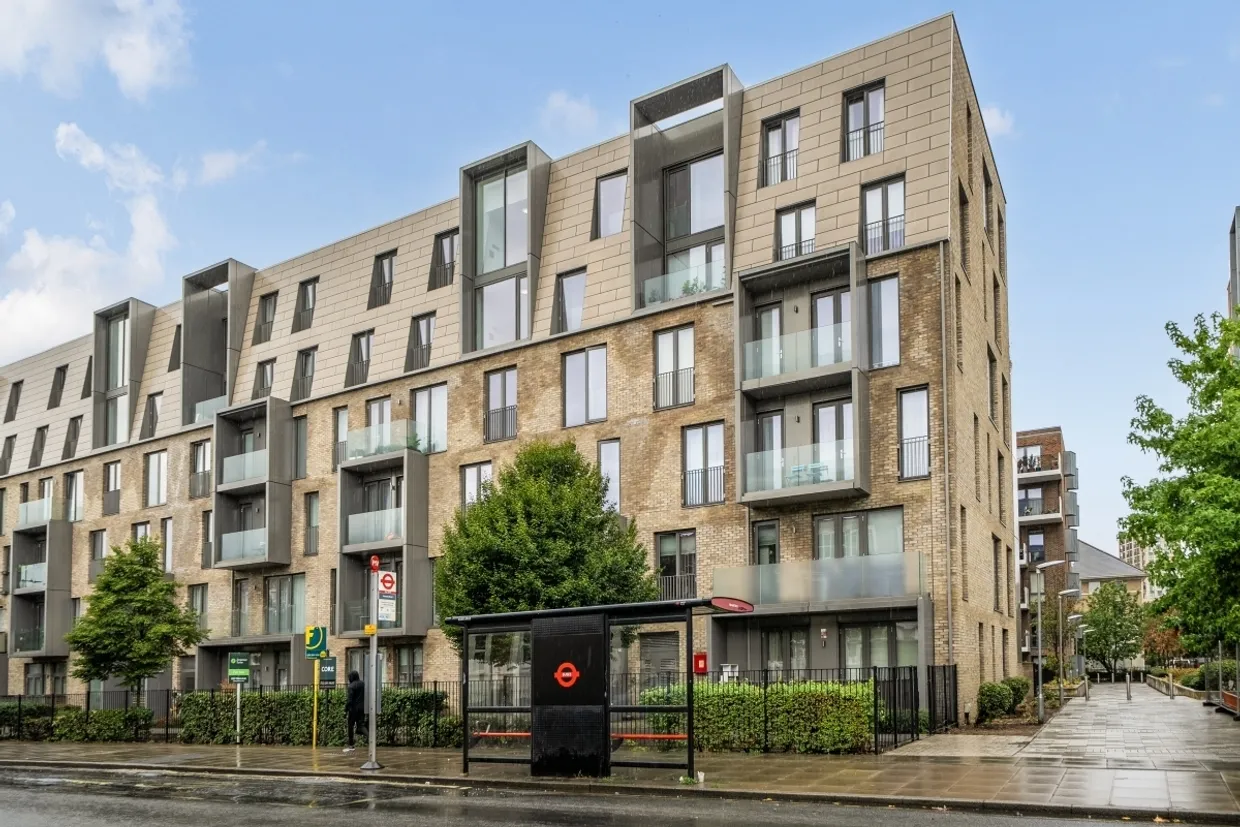 Kilburn Park Road London NW6 photo 5