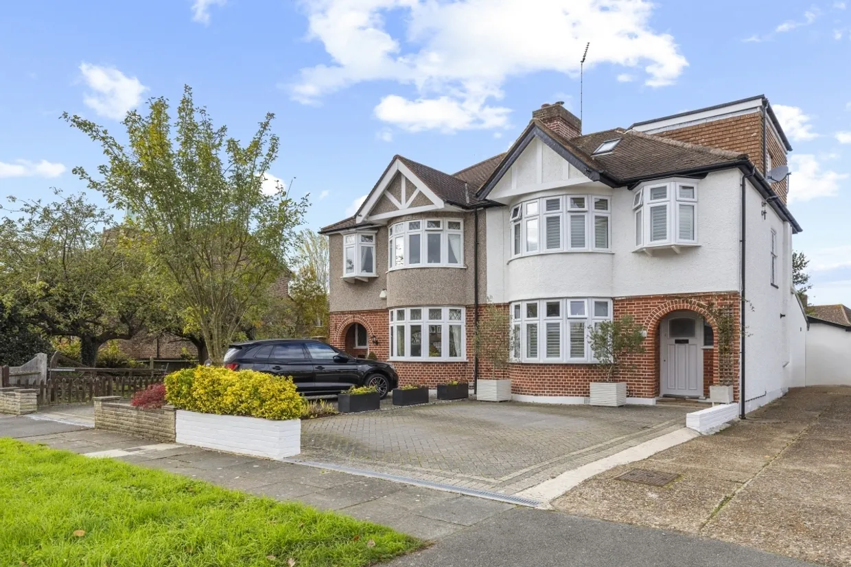 Beaford Grove London SW20 photo 23