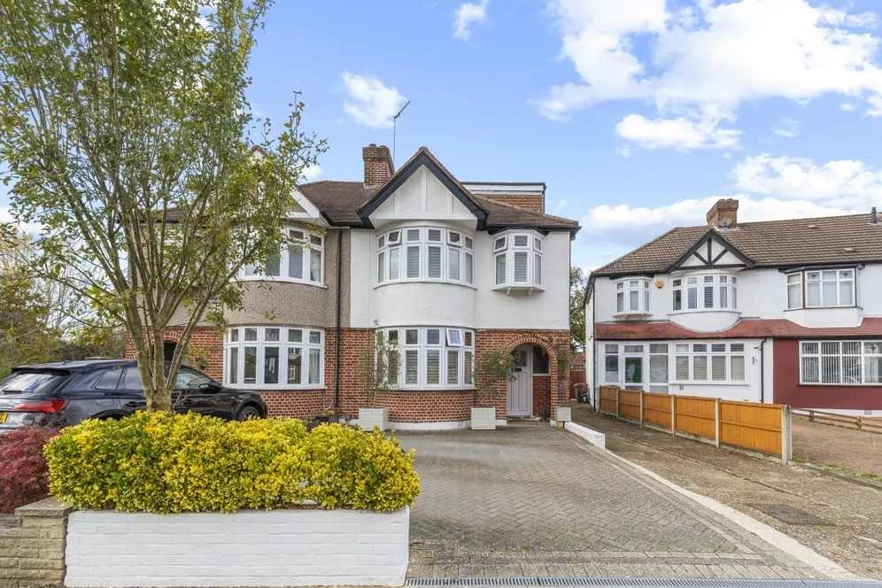 Beaford Grove London SW20 photo 24