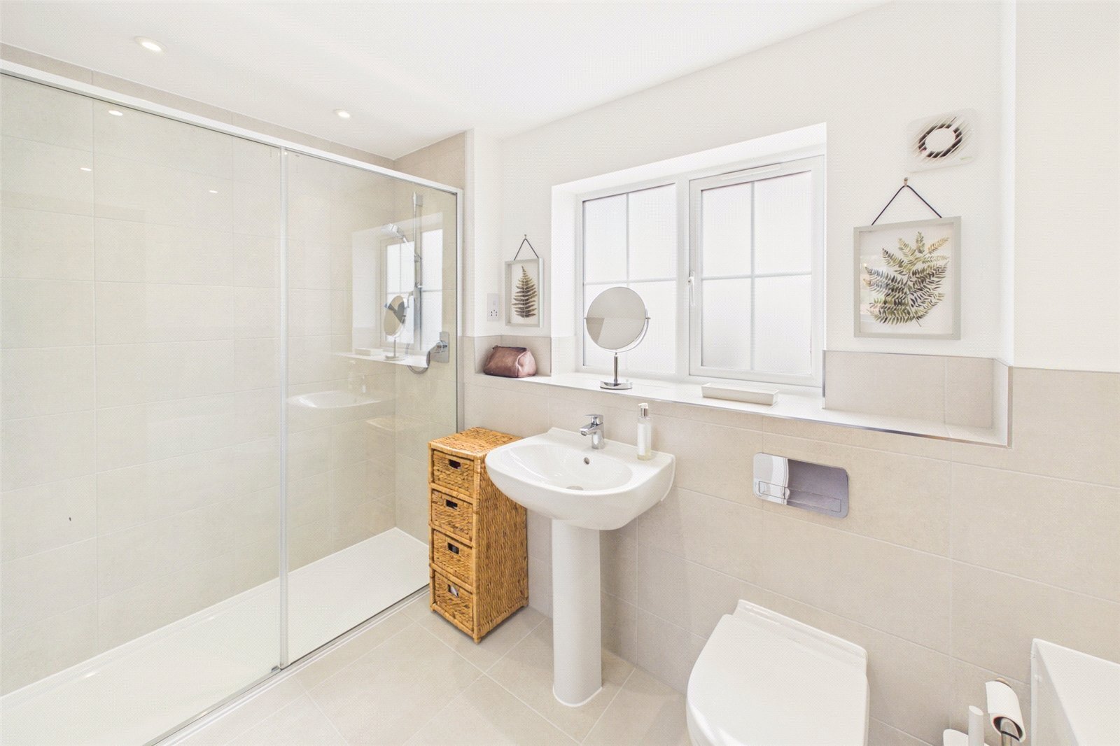 Clifton Close, St. Weonards, Hereford, Herefordshire, HR2 Image 9