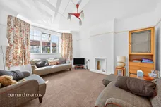 Bramshaw Rise, New Malden