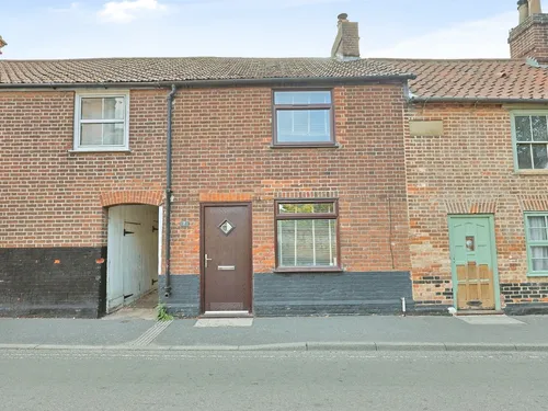 Avenue Road, Wymondhamphoto