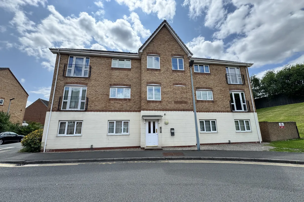Thunderbolt Way, TIPTON