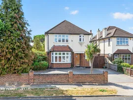 Avondale Avenue, Worcester Park photo