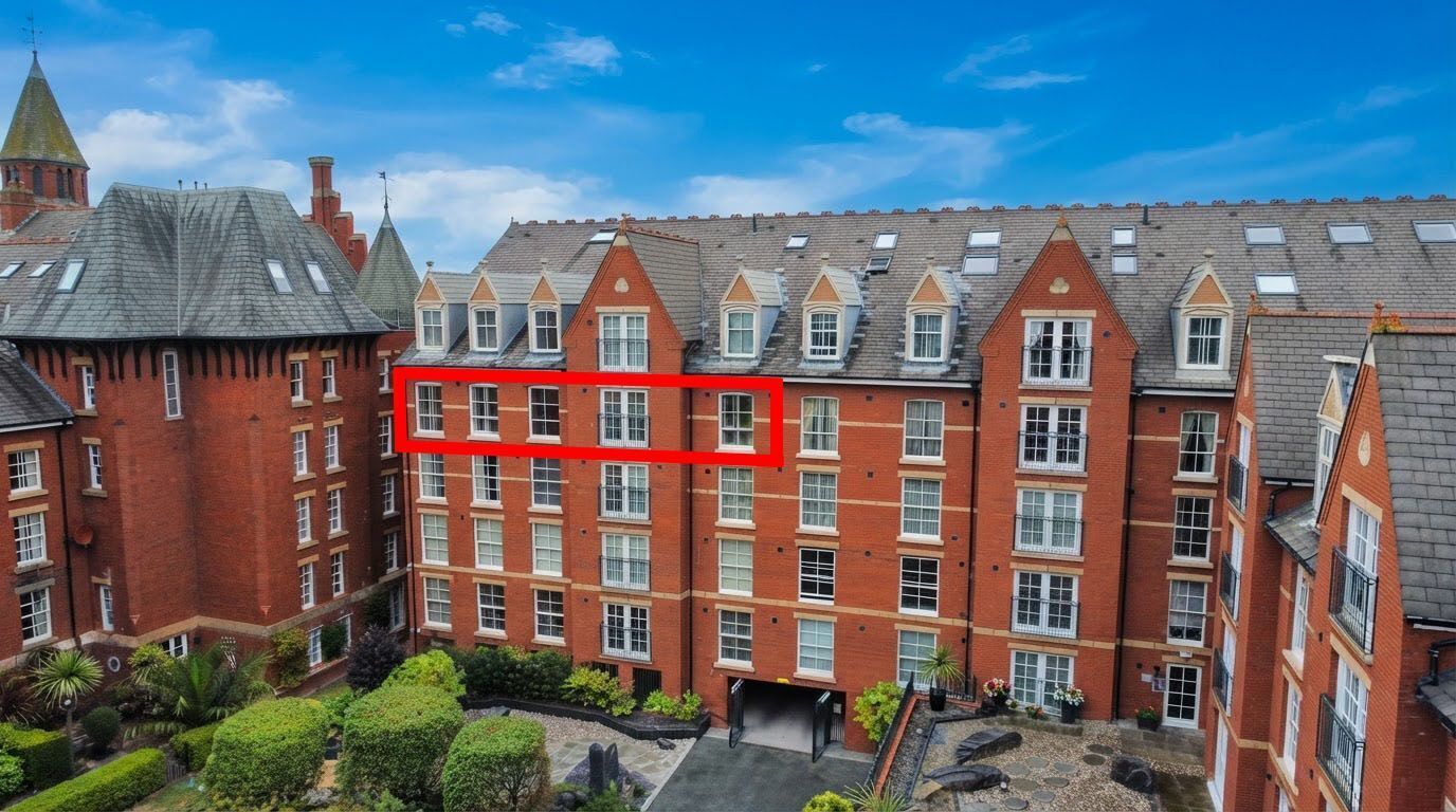 The Apartments, Marine Gate Mansions, Promenade, PR9 0EF Image 15