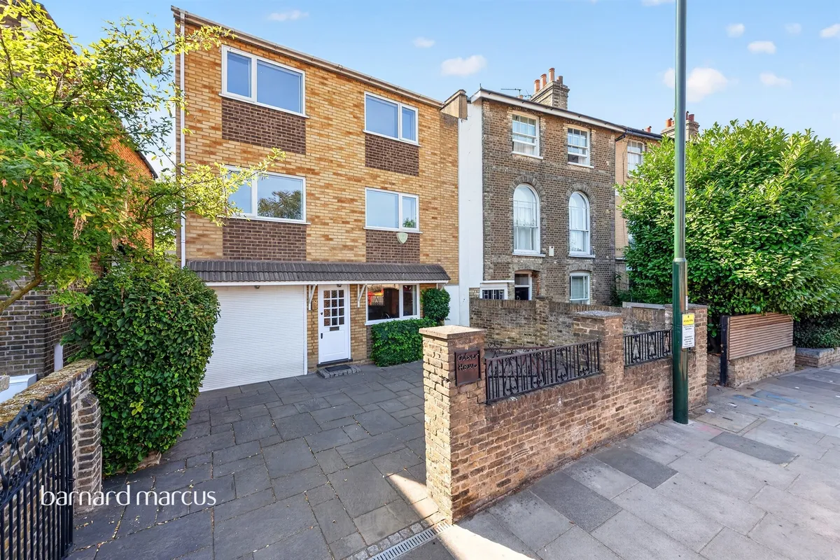 Lower Richmond Road, East Sheen, London