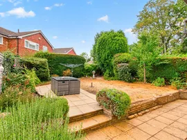 Ashridge Drive, Bricket Wood, ST. ALBANS thumb 3
