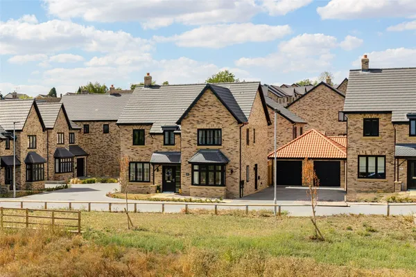 Poppyfield Road, Oundle, PE8 photo 1