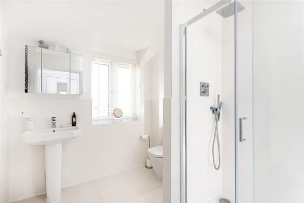 Poppyfield Road, Oundle, PE8 photo 8