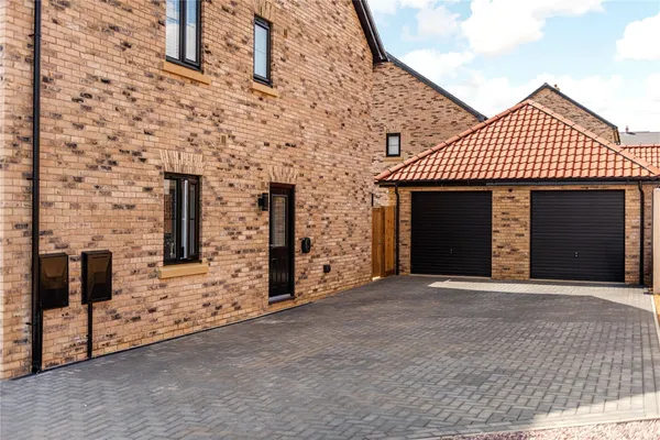 Poppyfield Road, Oundle, PE8 photo 14