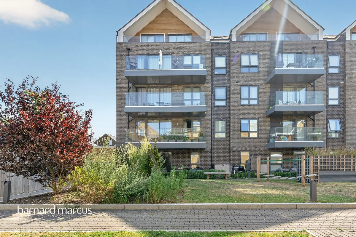 Antoinette Close, Kingston Upon Thames