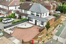 Burton Close, Chessington