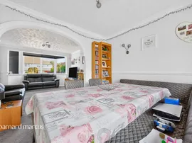 Burton Close, Chessington thumb 3