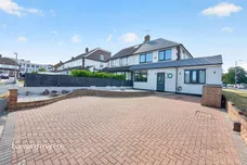 Burton Close, Chessington