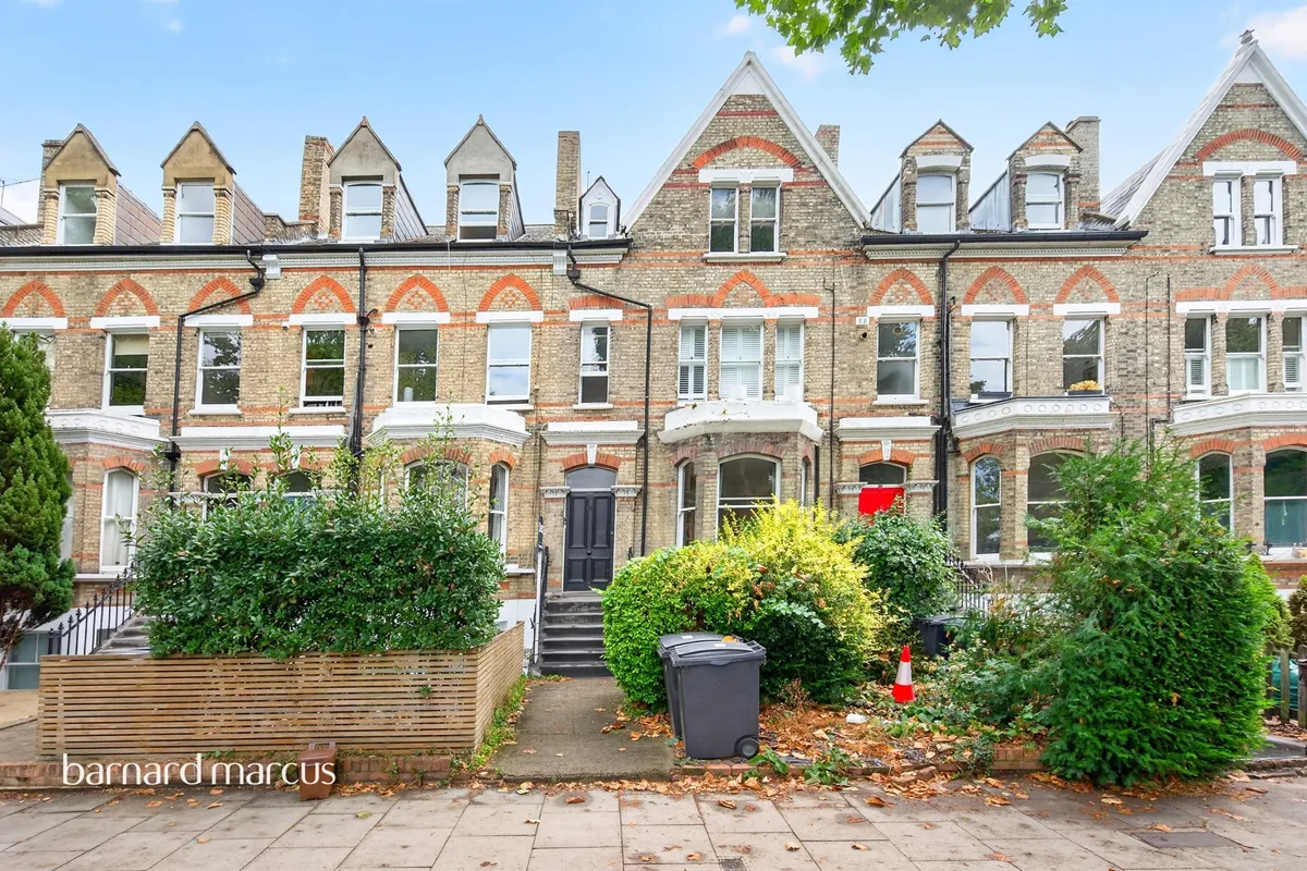 Maple Road, SURBITON